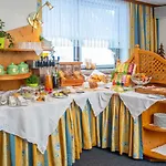 Olympia Privathotel Garni 3*